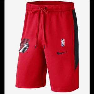 nike therma shorts